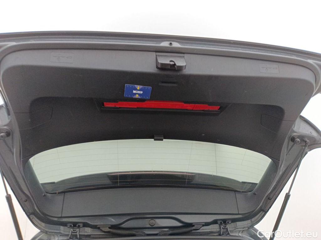 Volkswagen  Golf  VOLKSWAGEN VIII 1.5 eTSI 150 ACT R-Line DSG OPF (EU6AP) 5d #31