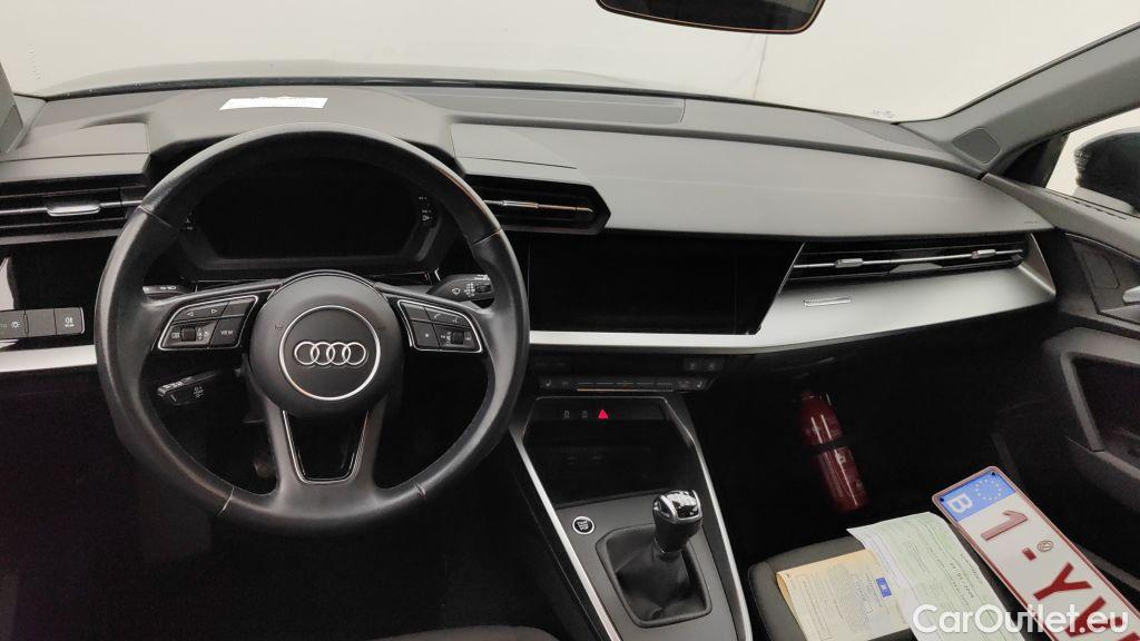 Audi  A3 Audi  Sportback 2.0 30 TDi 85kW 5d #9