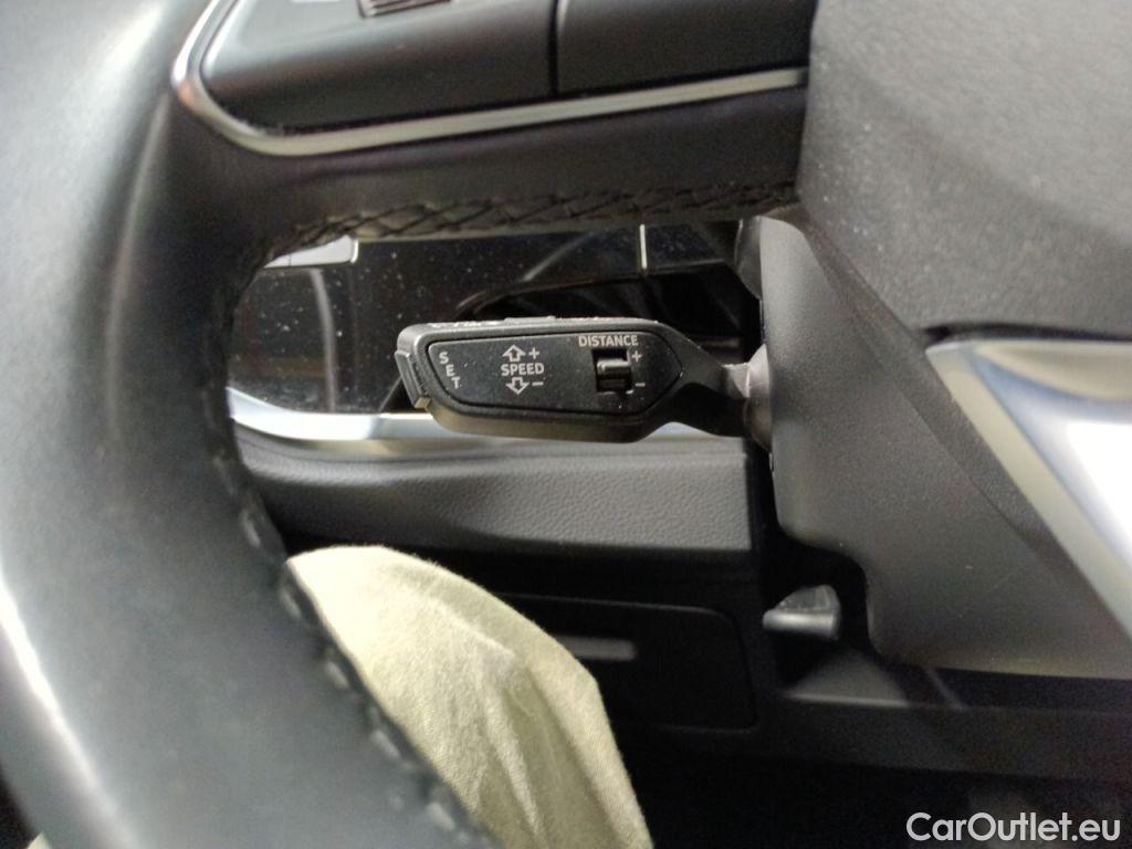 Audi  Q3 Audi  Sportback 45 TFSI e S tronic 5d #26