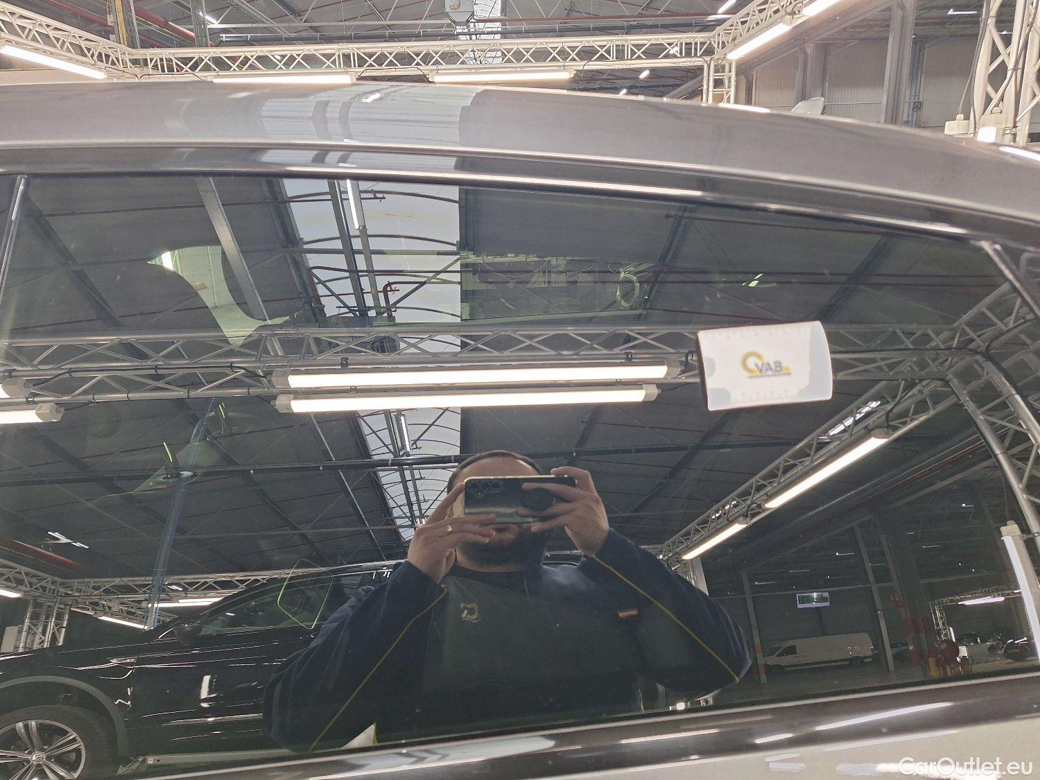 Audi  E-TRON Audi,  SB '19 BEV, Audi  Sportback 55 Quattro S-Line 5d #31