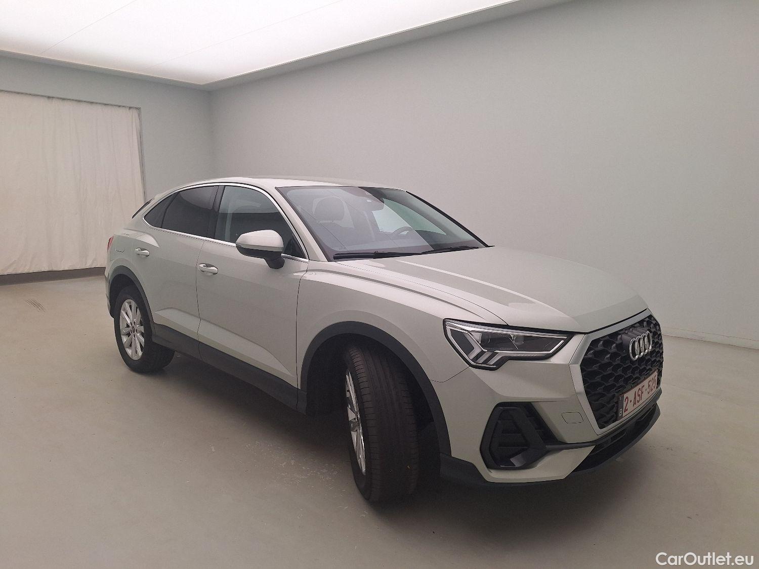 Audi  Q3 Audi,  SB '19 PHEV, Audi  Sportback 45 TFSI e S tronic 5d #9