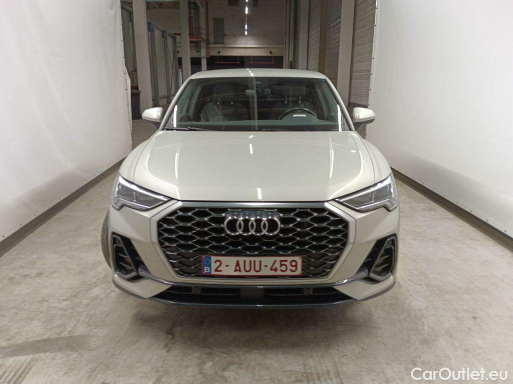 Audi  Q3 Audi  Sportback 45 TFSI e S tronic 5d #5