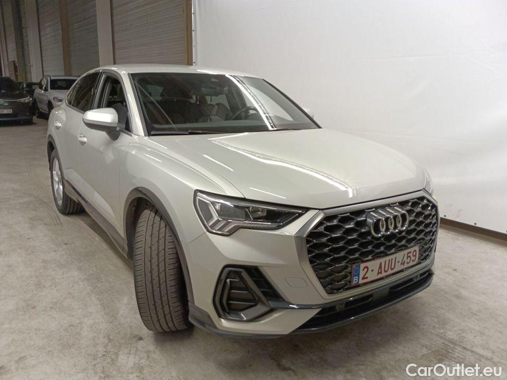 Audi  Q3 Audi  Sportback 45 TFSI e S tronic 5d #8