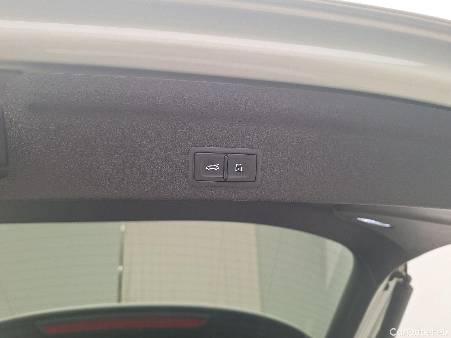 Audi  Q3 Audi,  SB '19 PHEV, Audi  Sportback 45 TFSI e S tronic 5d #21