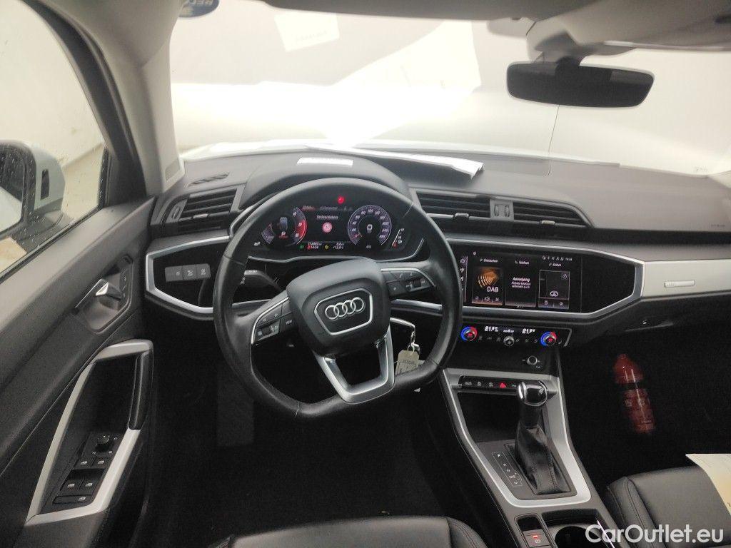 Audi  Q3 Audi  Sportback 35 TDI S tronic Business Edition 5d #9