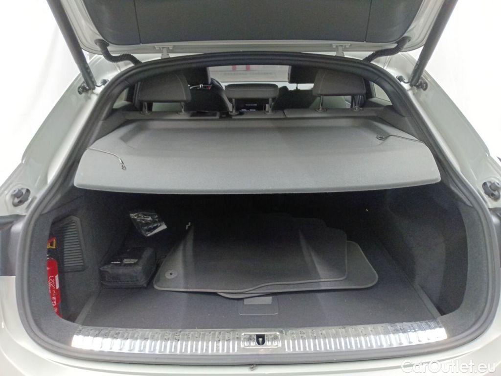 Audi  Q3 Audi  Sportback 45 TFSI e S tronic 5d #16