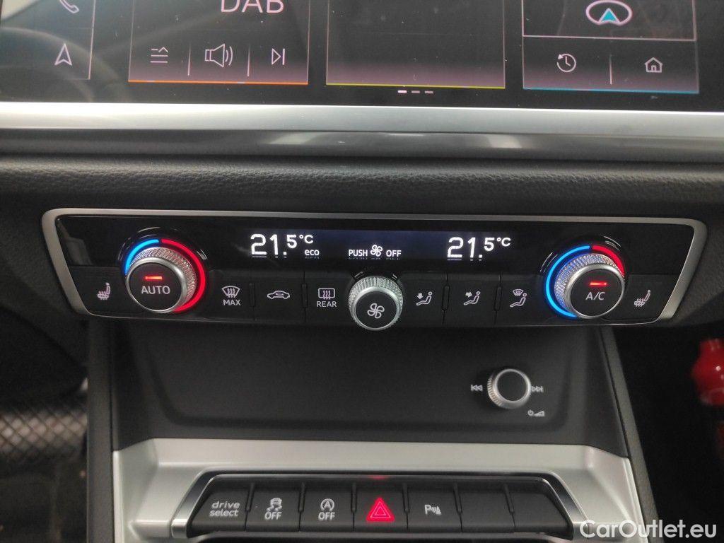 Audi  Q3 Audi  Sportback 35 TDI S tronic Business Edition 5d #29