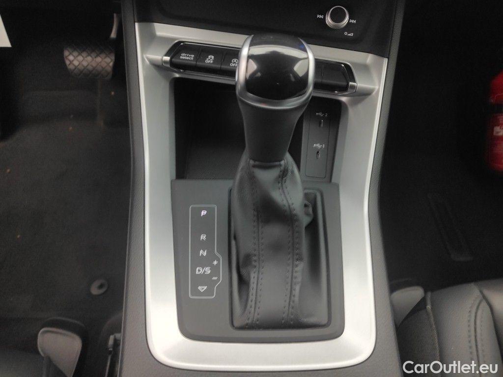 Audi  Q3 Audi  Sportback 35 TDI S tronic Business Edition 5d #28