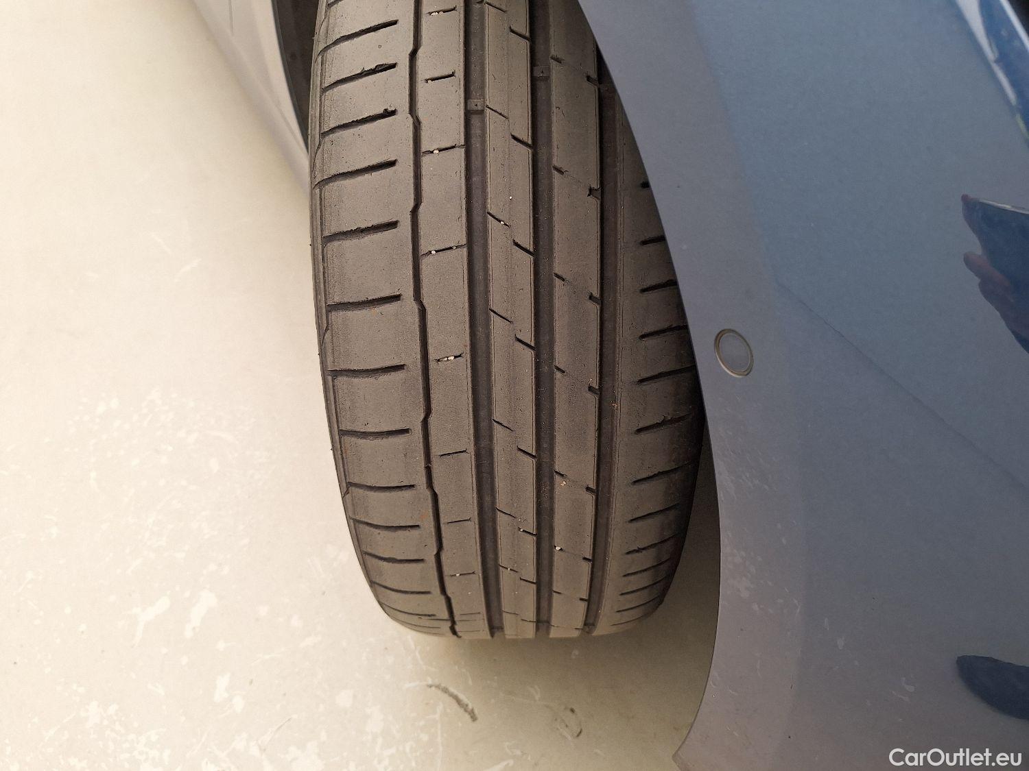 Bmw  Serie 3 BMW, 3-serie '18 PHEV, BMW 3 Reeks Berline 320e (150 kW) 4d #18