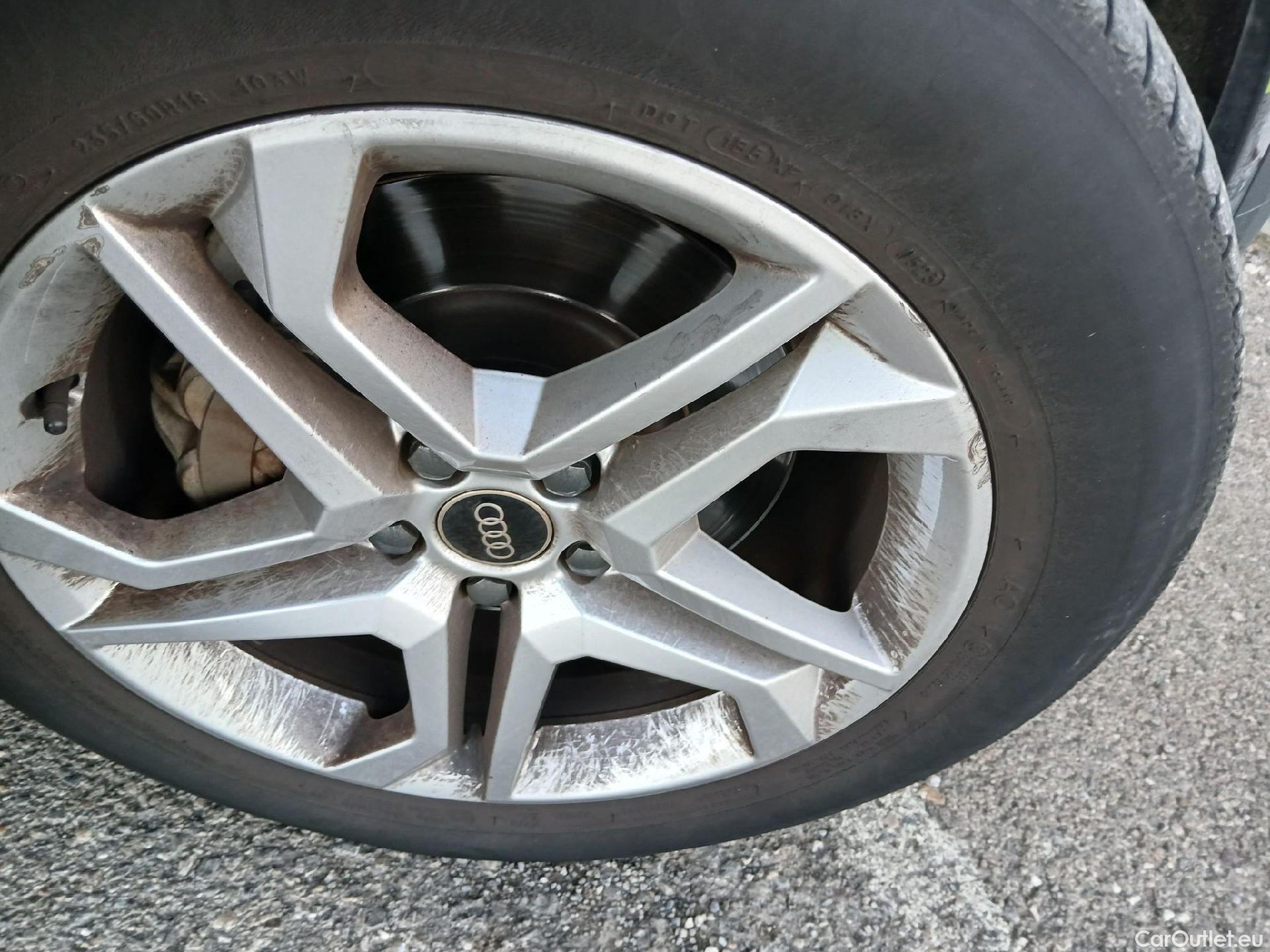  Audi  Q5 AUDI  / 2020 / 5P / todoterreno Advanced 35 TDI 120kW S tronic (AC2) #30