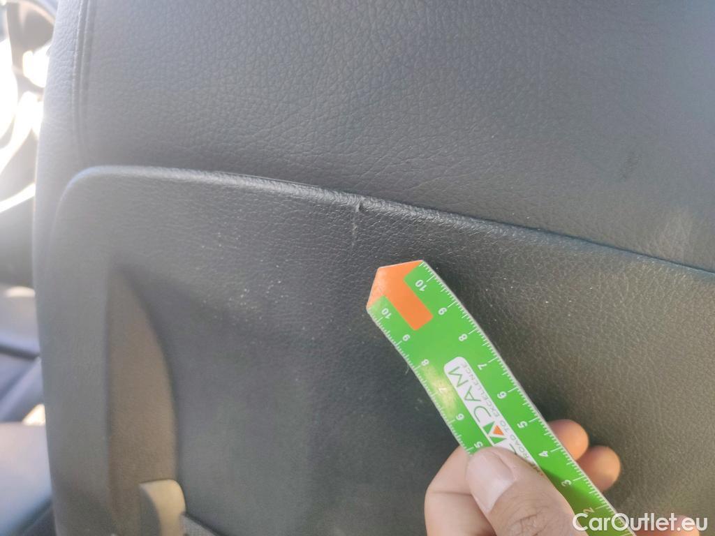  Bmw  Serie 1 BMW  / 2015 / 3P / berlina con portón M140iA xDrive #10