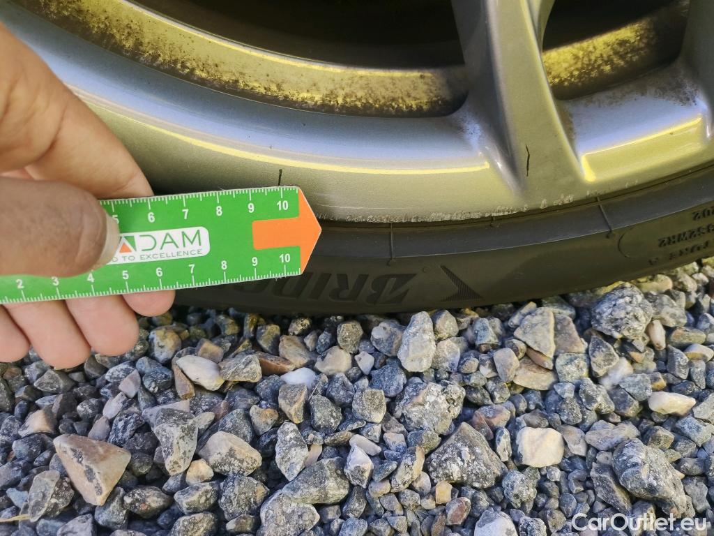  Bmw  Serie 1 BMW  / 2015 / 3P / berlina con portón M140iA xDrive #6