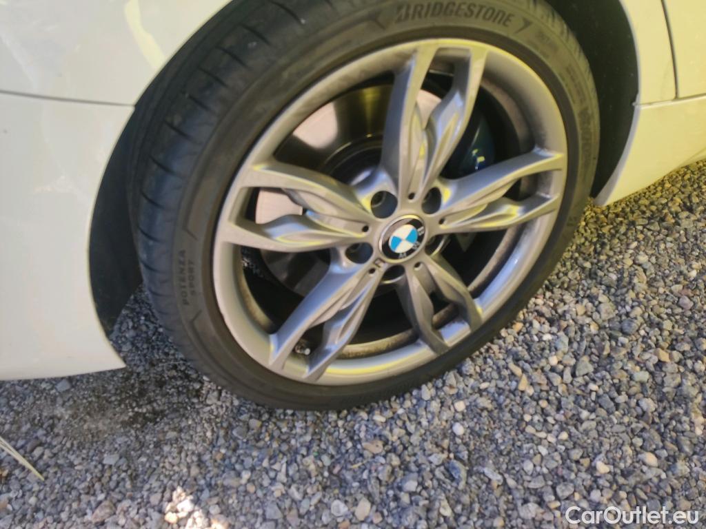  Bmw  Serie 1 BMW  / 2015 / 3P / berlina con portón M140iA xDrive #5