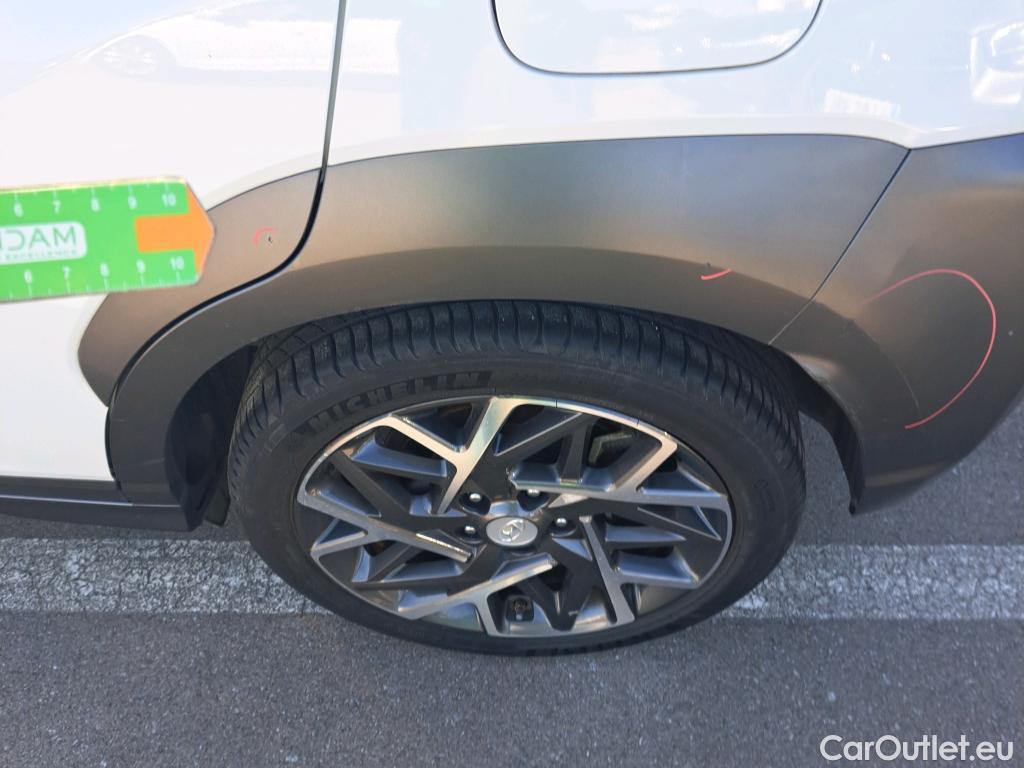  Hyundai  Konna HYUNDAI Kona / 2017 / 5P / todoterreno 1.6 GDI HEV Style Sky DCT #8