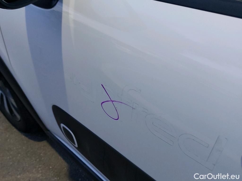  Citroen  C3 CITROEN  / 2016 / 5P / berlina con portón PureTech 60KW (83CV) FEEL #11