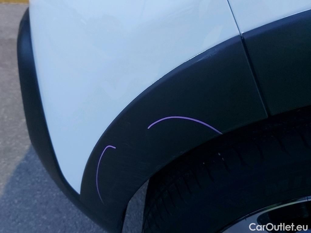  Citroen  C3 CITROEN  / 2016 / 5P / berlina con portón PureTech 60KW (83CV) FEEL #23