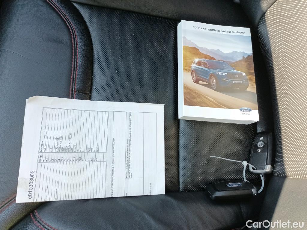 Ford  Explorer FORD  / 2019 / 4P / todoterreno 3.0 PHEV AWD ST Line #9