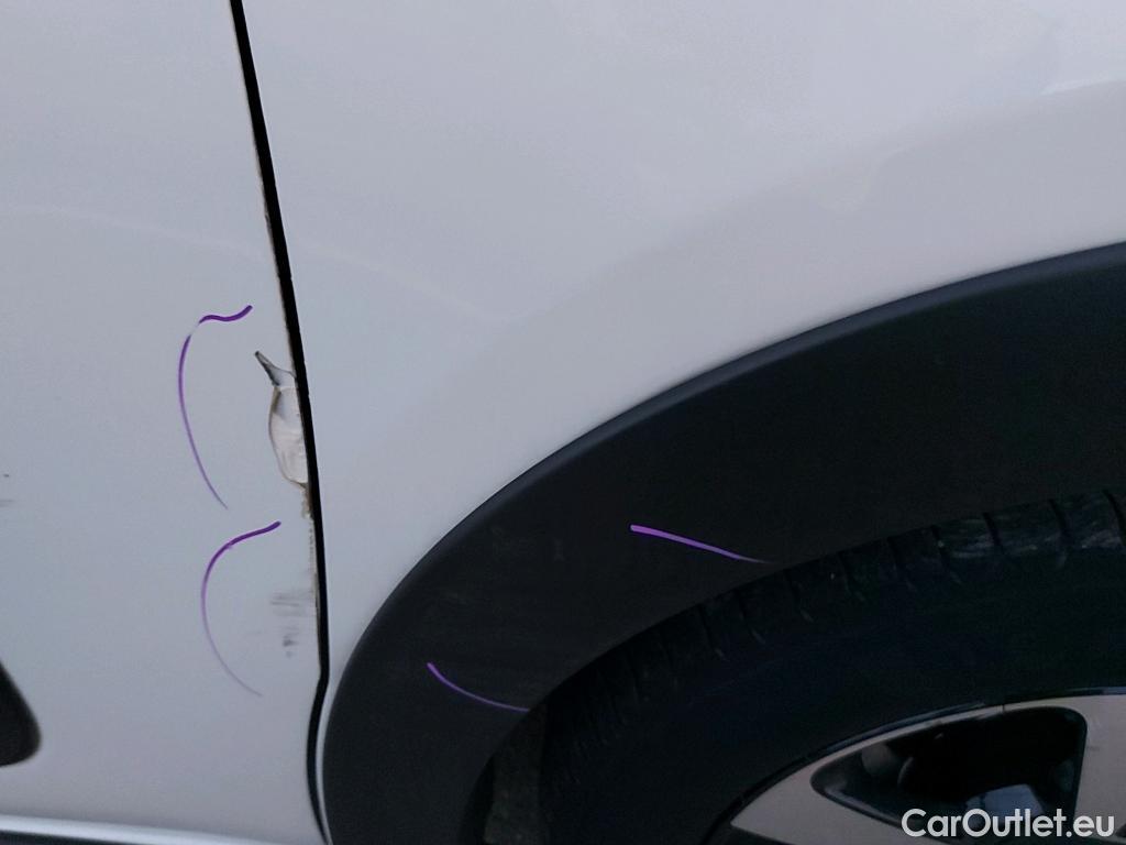  Citroen  C3 CITROEN  / 2016 / 5P / berlina con portón PureTech 60KW (83CV) FEEL #21