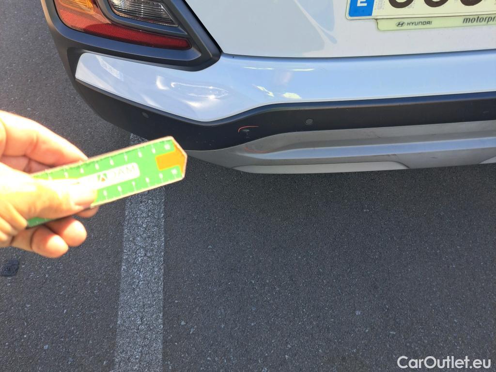  Hyundai  Konna HYUNDAI Kona / 2017 / 5P / todoterreno 1.6 GDI HEV Style Sky DCT #6