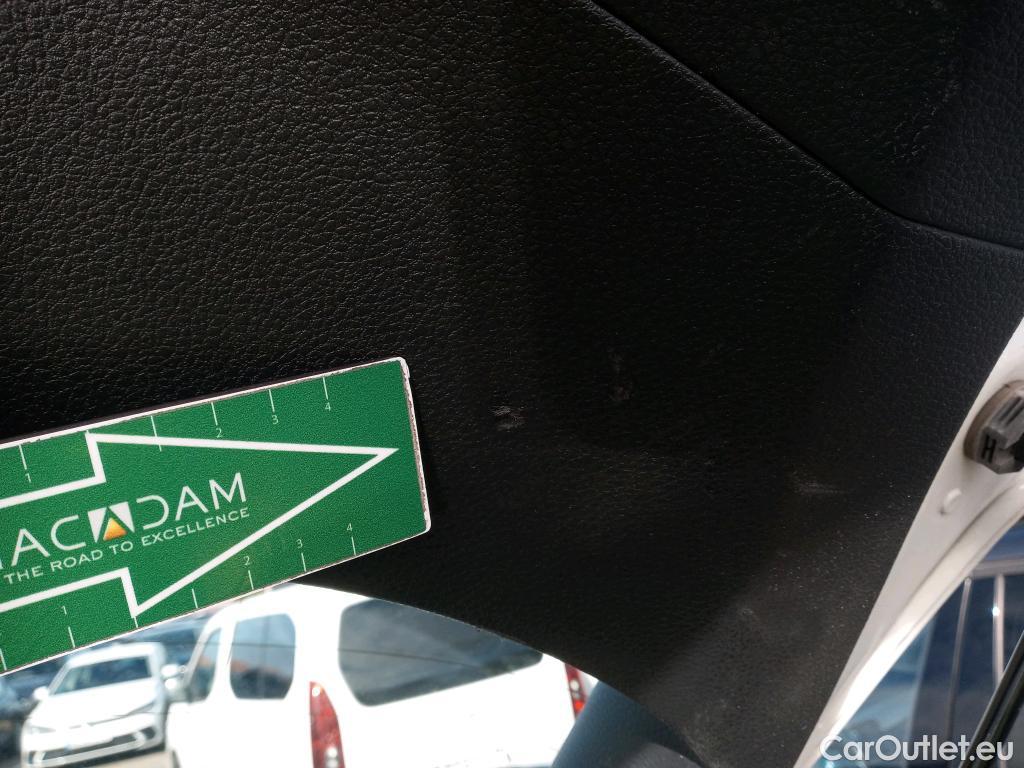  Volkswagen  Golf  VOLKSWAGEN 5p 7G berlina con portón Edition 1.6 TDI 110CV BMT #38