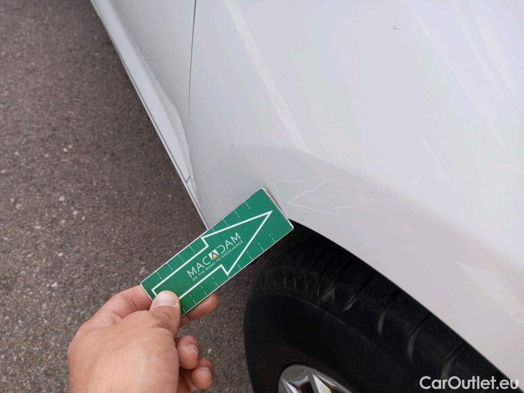  Volkswagen  Golf  VOLKSWAGEN 5p 7G berlina con portón Edition 1.6 TDI 110CV BMT #58