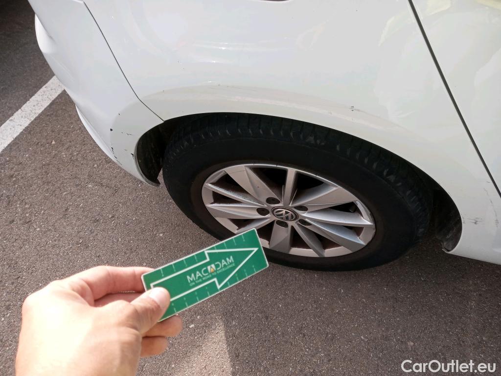  Volkswagen  Golf  VOLKSWAGEN 5p 7G berlina con portón Edition 1.6 TDI 110CV BMT #27