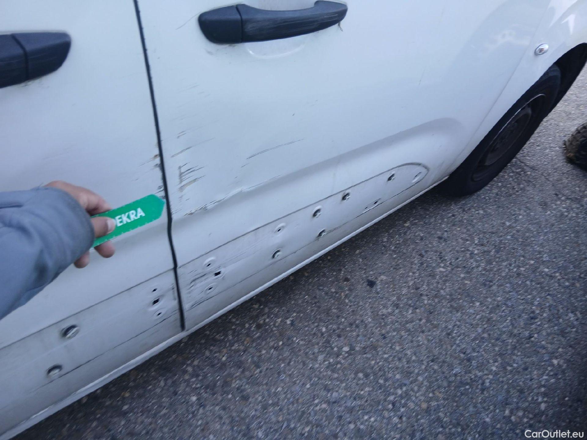  Citroen  Berlingo CITROEN  / 2018 / 3P / furgón derivado de turismo Talla M BlueHDi 100 CONTROL (AC) #47