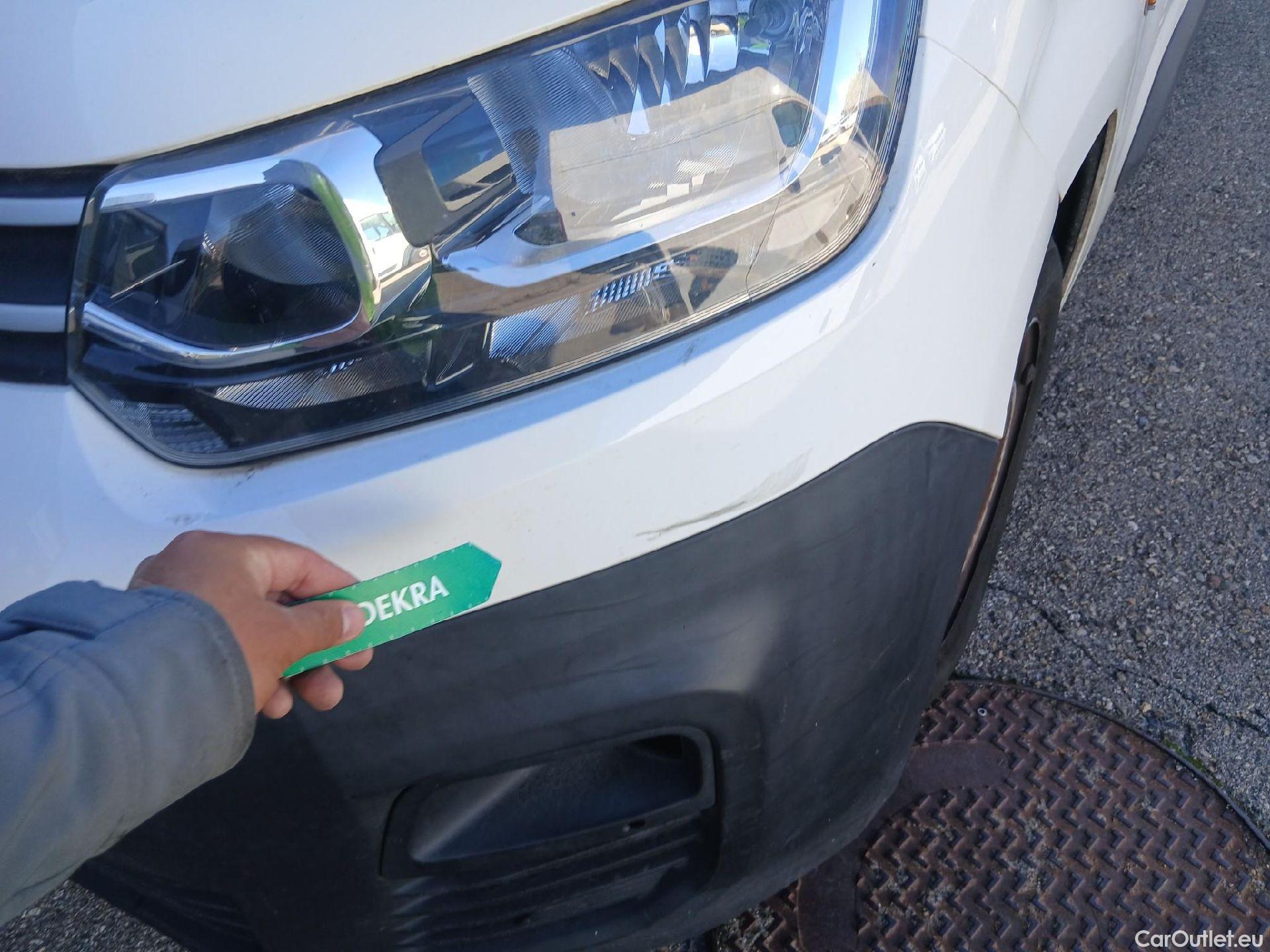  Citroen  Berlingo CITROEN  / 2018 / 3P / furgón derivado de turismo Talla M BlueHDi 100 CONTROL (AC) #13