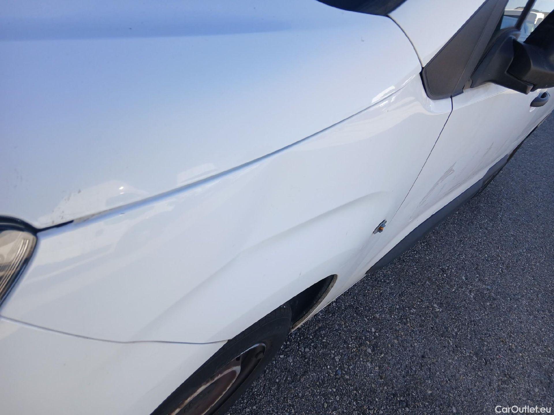  Citroen  Berlingo CITROEN  / 2018 / 3P / furgón derivado de turismo Talla M BlueHDi 100 CONTROL (AC) #20