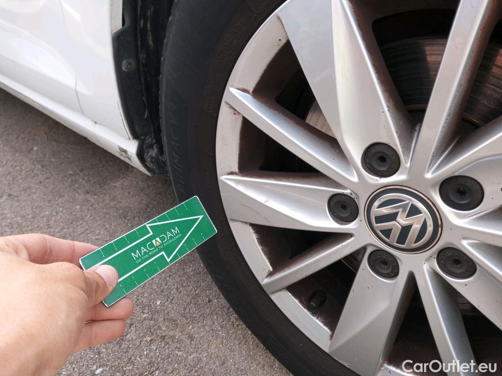  Volkswagen  Golf  VOLKSWAGEN 5p 7G berlina con portón Edition 1.6 TDI 110CV BMT #28