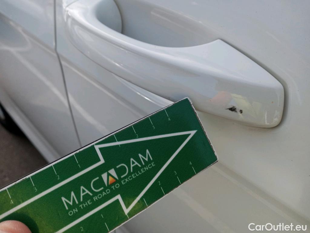  Volkswagen  Golf  VOLKSWAGEN 5p 7G berlina con portón Edition 1.6 TDI 110CV BMT #54