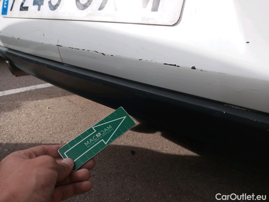  Volkswagen  Golf  VOLKSWAGEN 5p 7G berlina con portón Edition 1.6 TDI 110CV BMT #49