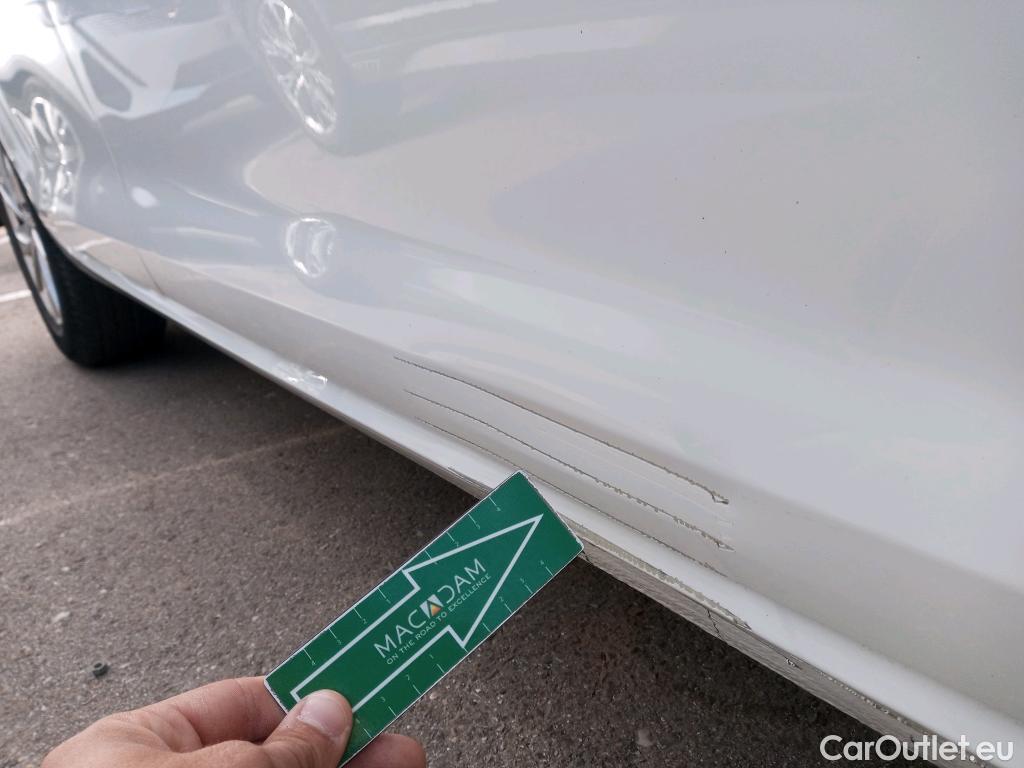  Volkswagen  Golf  VOLKSWAGEN 5p 7G berlina con portón Edition 1.6 TDI 110CV BMT #9