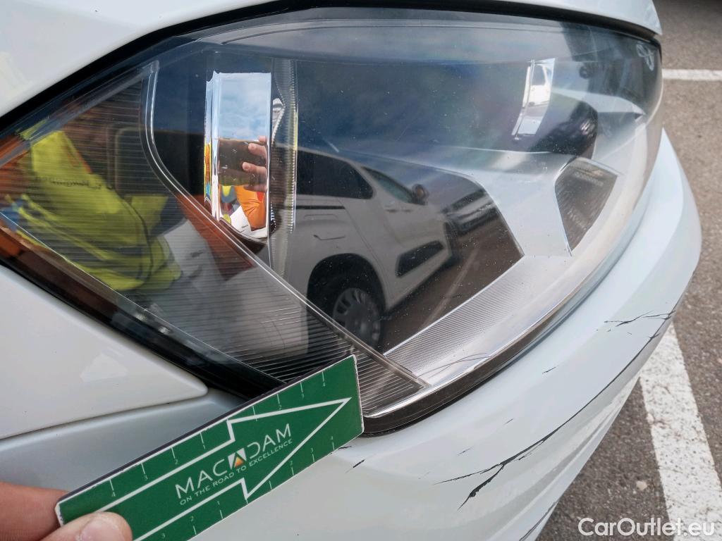  Volkswagen  Golf  VOLKSWAGEN 5p 7G berlina con portón Edition 1.6 TDI 110CV BMT #33