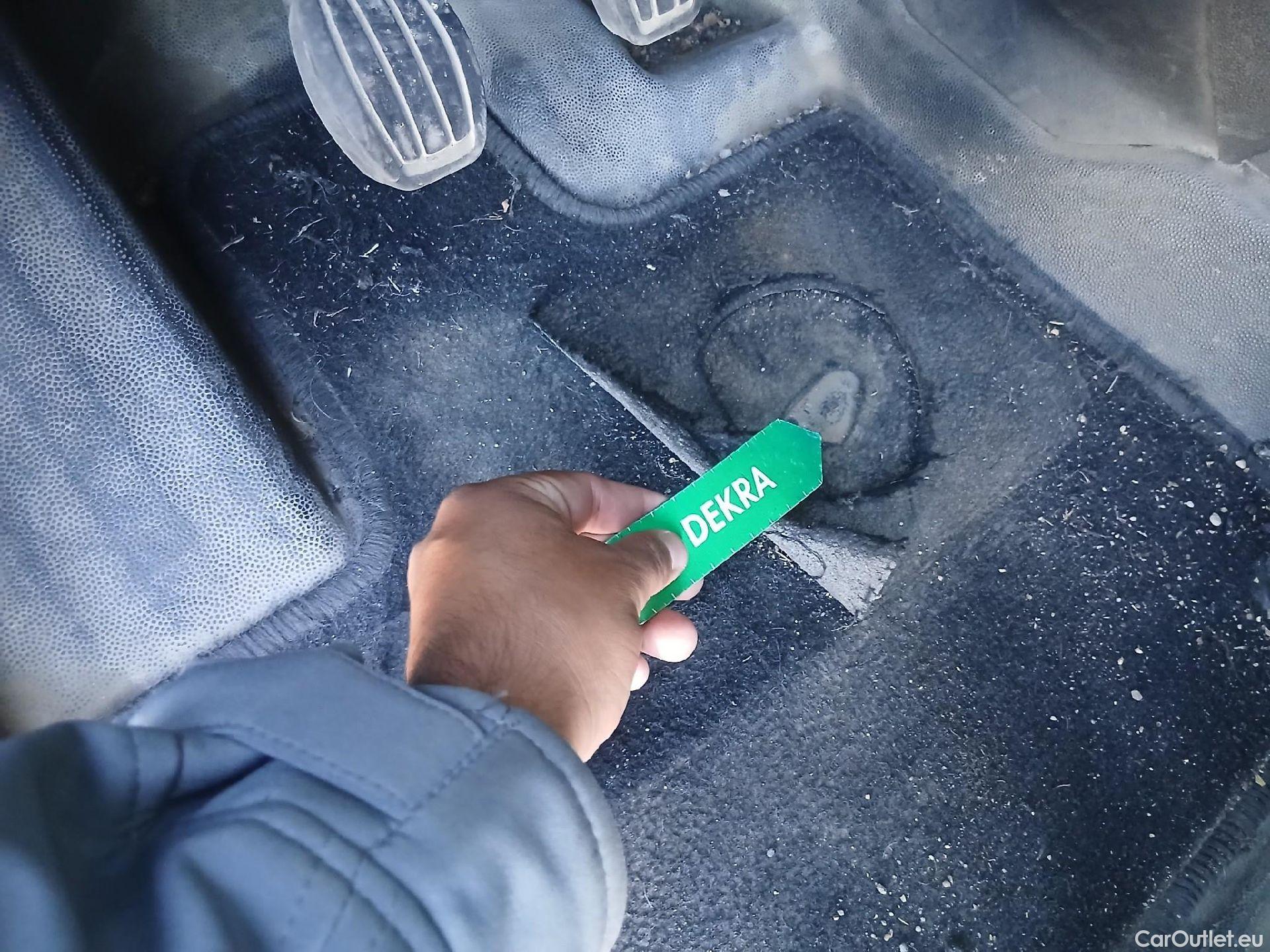  Citroen  Berlingo CITROEN  / 2018 / 3P / furgón derivado de turismo Talla M BlueHDi 100 CONTROL (AC) #8