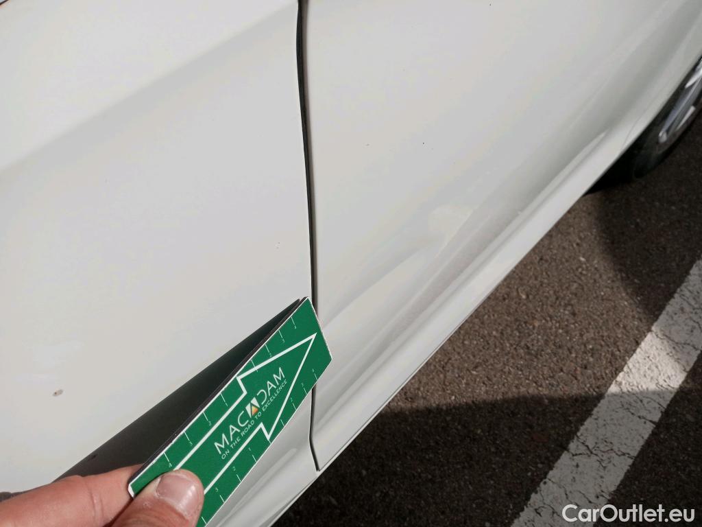  Volkswagen  Golf  VOLKSWAGEN 5p 7G berlina con portón Edition 1.6 TDI 110CV BMT #7