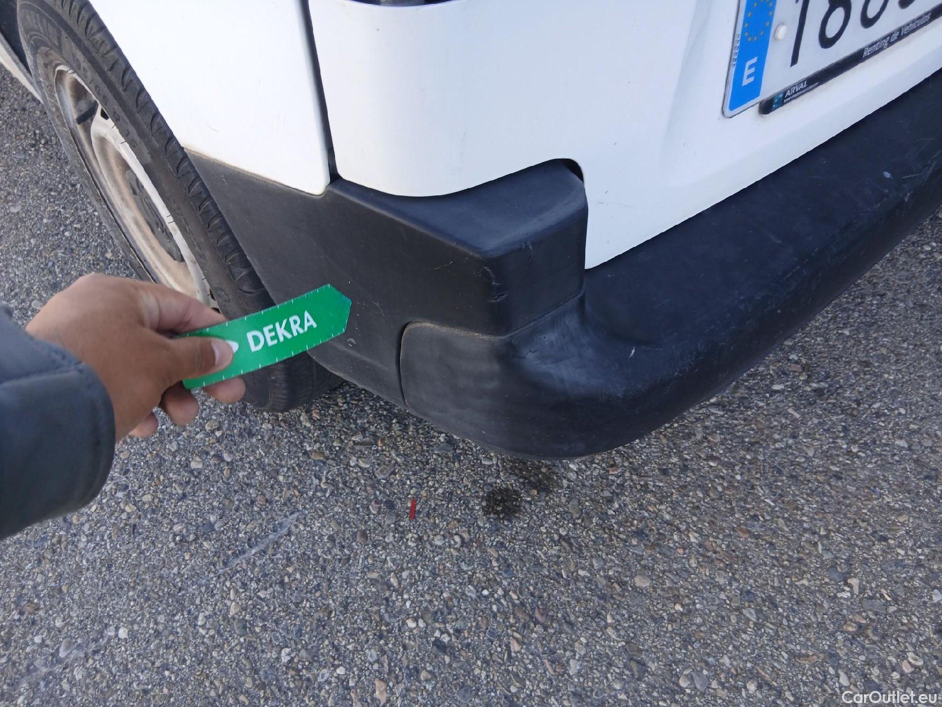  Citroen  Berlingo CITROEN  / 2018 / 3P / furgón derivado de turismo Talla M BlueHDi 100 CONTROL (AC) #33