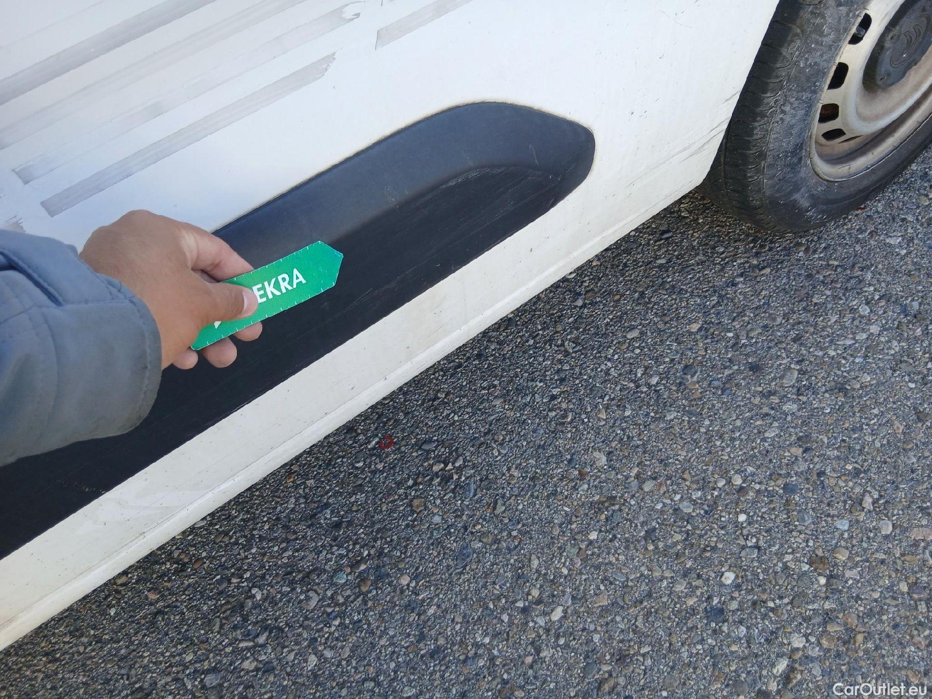  Citroen  Berlingo CITROEN  / 2018 / 3P / furgón derivado de turismo Talla M BlueHDi 100 CONTROL (AC) #30