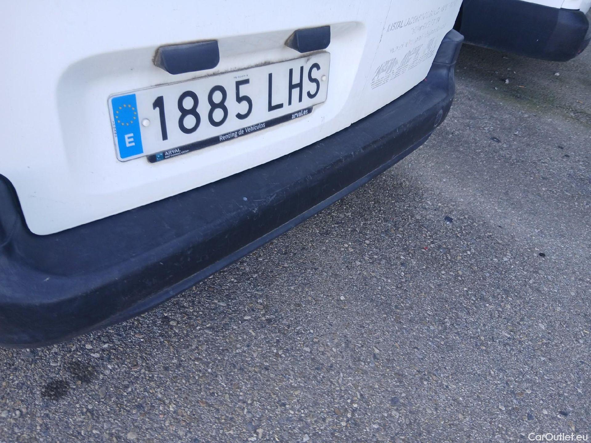  Citroen  Berlingo CITROEN  / 2018 / 3P / furgón derivado de turismo Talla M BlueHDi 100 CONTROL (AC) #35