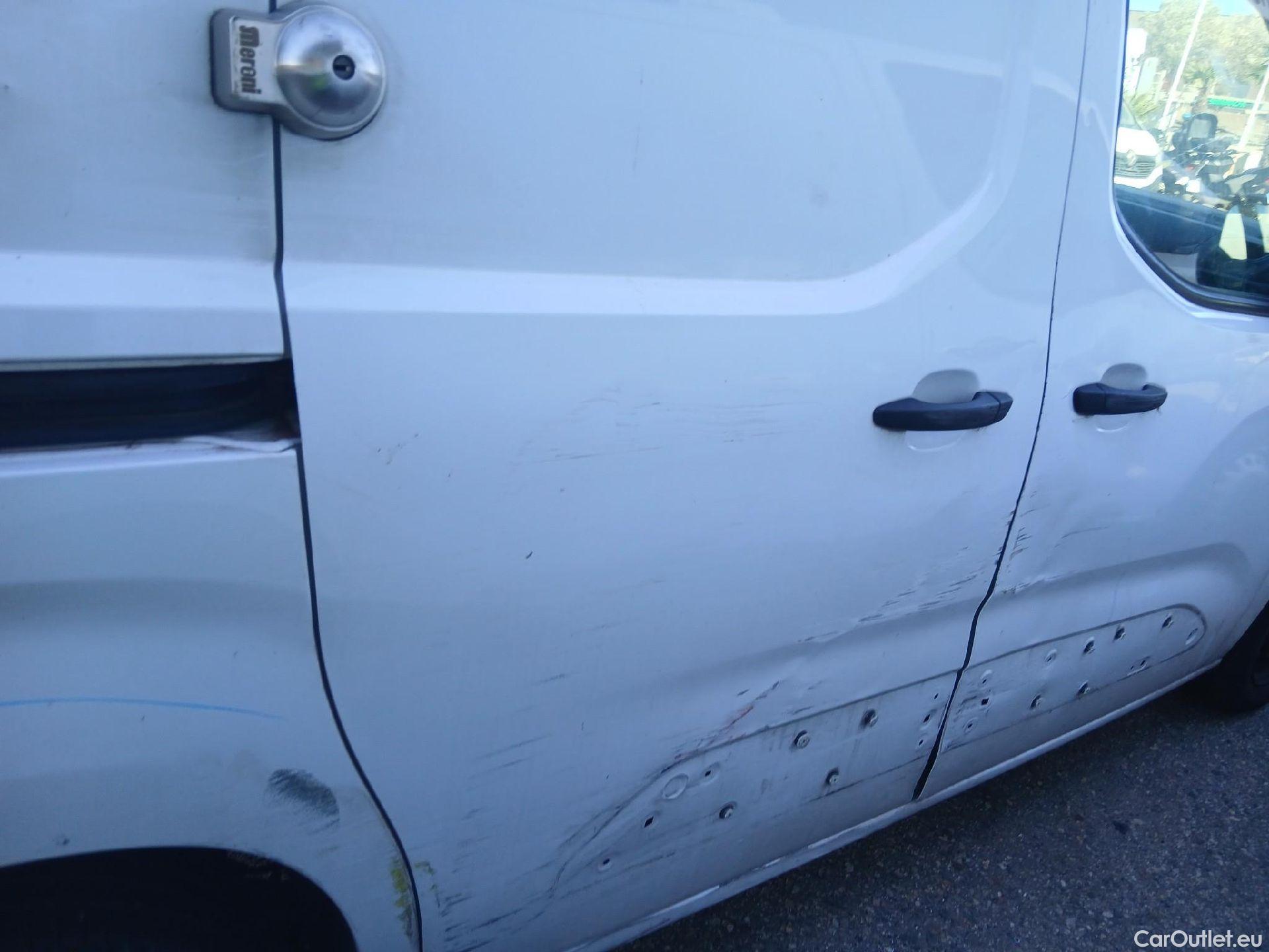  Citroen  Berlingo CITROEN  / 2018 / 3P / furgón derivado de turismo Talla M BlueHDi 100 CONTROL (AC) #42