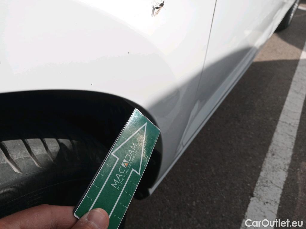  Volkswagen  Golf  VOLKSWAGEN 5p 7G berlina con portón Edition 1.6 TDI 110CV BMT #13