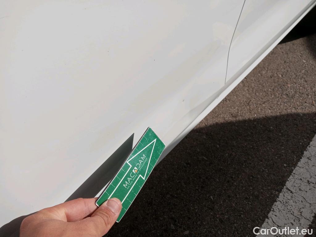  Volkswagen  Golf  VOLKSWAGEN 5p 7G berlina con portón Edition 1.6 TDI 110CV BMT #5