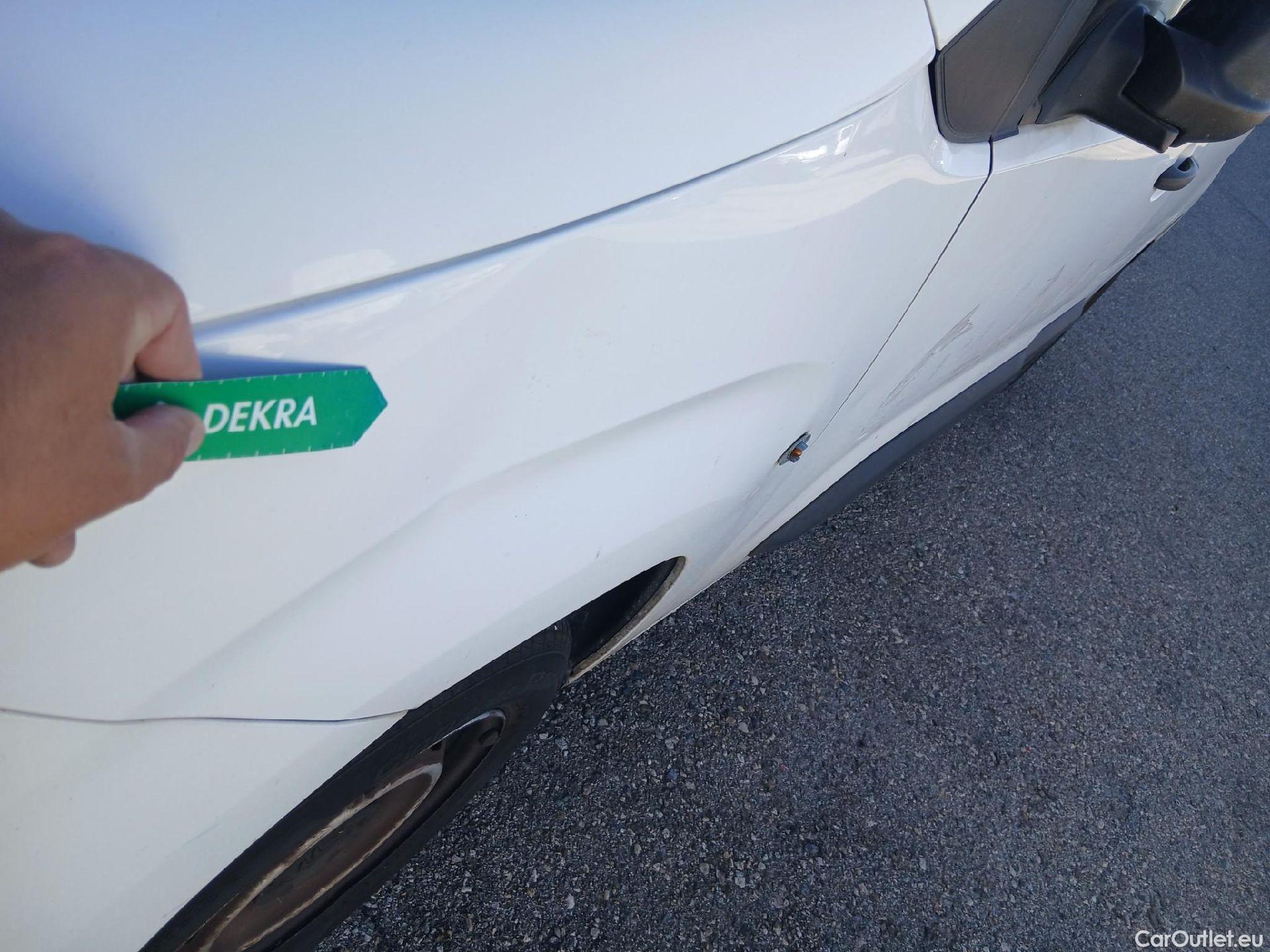  Citroen  Berlingo CITROEN  / 2018 / 3P / furgón derivado de turismo Talla M BlueHDi 100 CONTROL (AC) #21