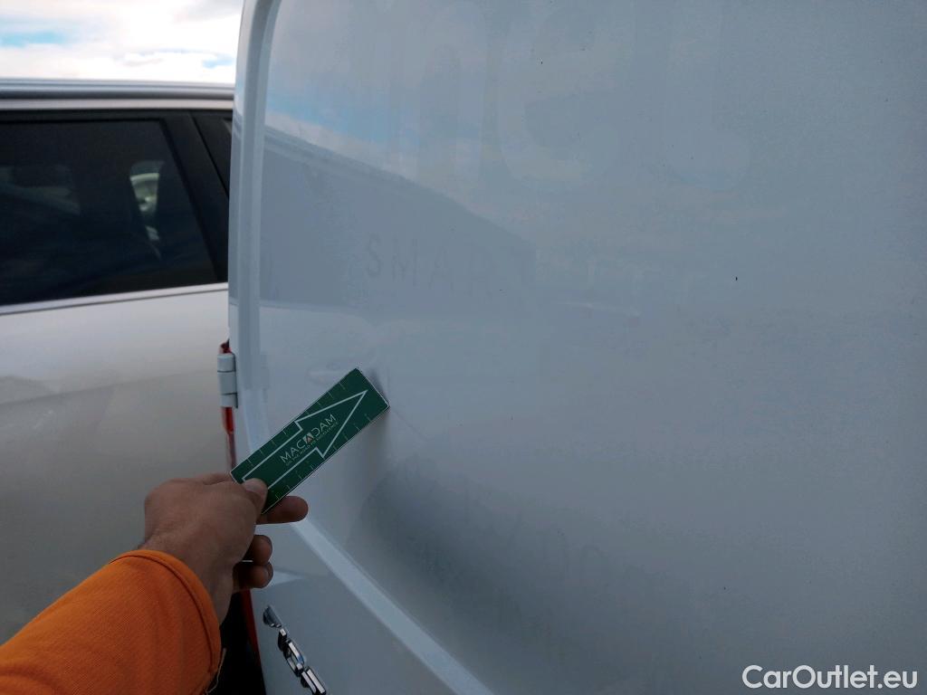  Fiat  Fiorino FIAT  / 2016 / 4P / furgón derivado de turismo Cargo SX N1 1.3 MJet 70 kW (95 CV) #40