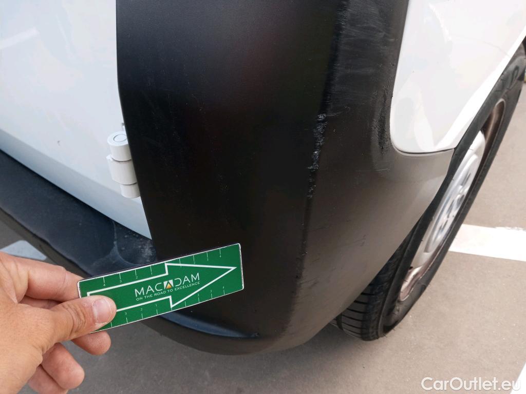  Fiat  Fiorino FIAT  / 2016 / 4P / furgón derivado de turismo Cargo SX N1 1.3 MJet 70 kW (95 CV) #24