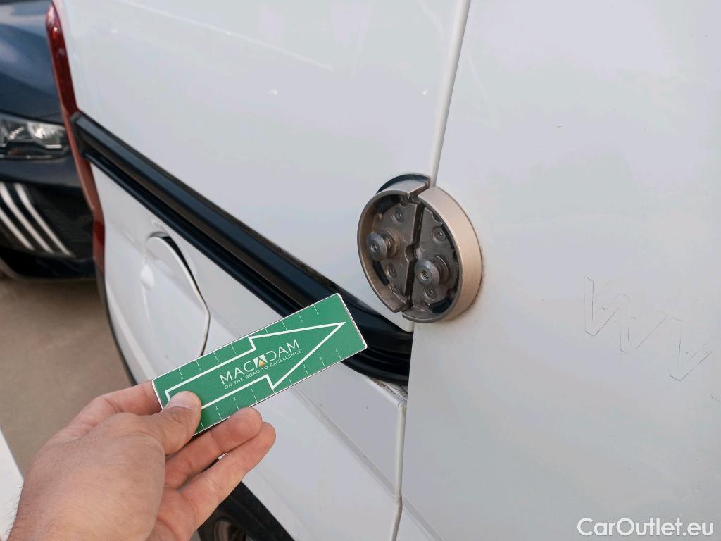  Fiat  Fiorino FIAT  / 2016 / 4P / furgón derivado de turismo Cargo SX N1 1.3 MJet 70 kW (95 CV) #36