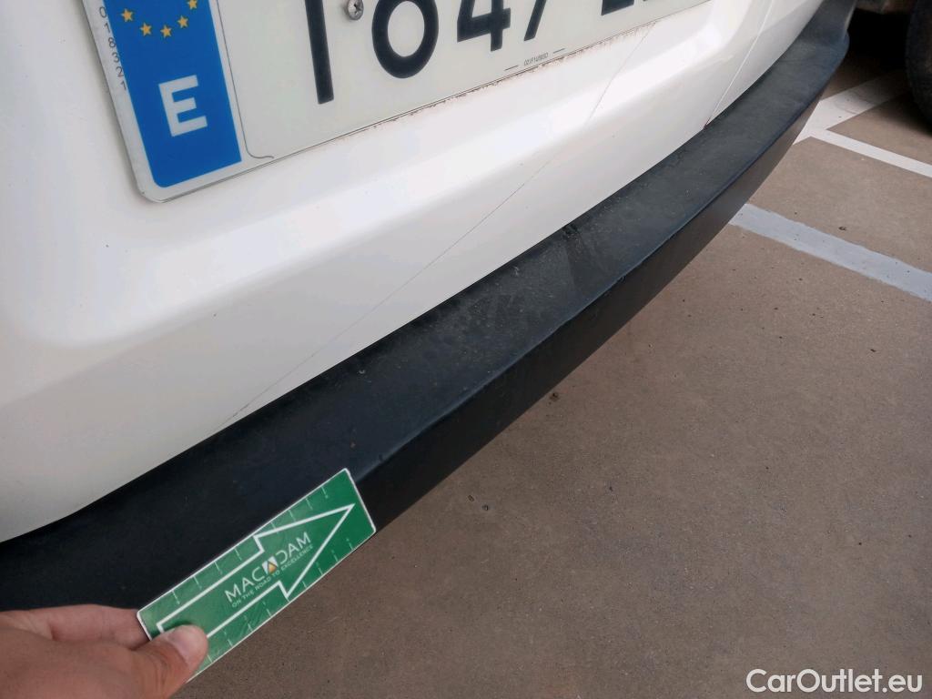  Fiat  Fiorino FIAT  / 2016 / 4P / furgón derivado de turismo Cargo SX N1 1.3 MJet 70 kW (95 CV) #15