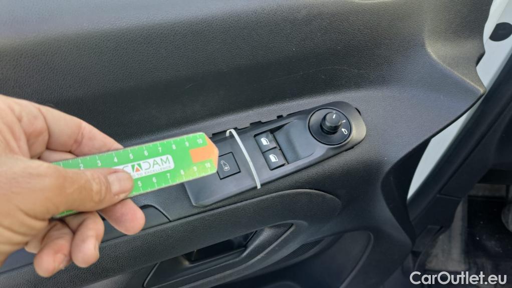  Citroen  Berlingo CITROEN  / 2018 / 3P / furgón derivado de turismo Talla M BlueHDi 73kW CONTROL #44