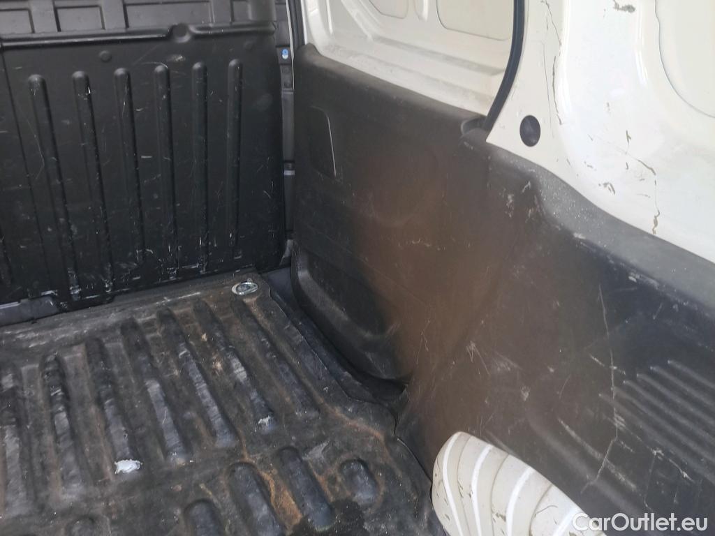  Citroen  Berlingo CITROEN  / 2018 / 3P / furgón derivado de turismo Talla M BlueHDi 73kW CONTROL #32