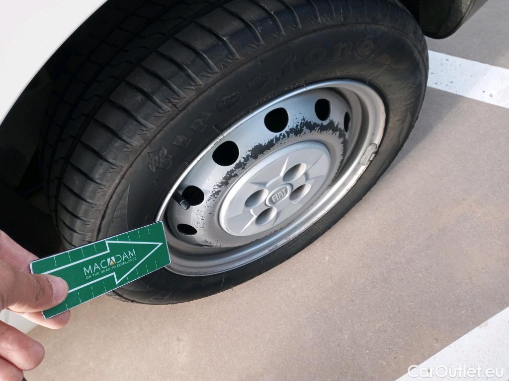  Fiat  Fiorino FIAT  / 2016 / 4P / furgón derivado de turismo Cargo SX N1 1.3 MJet 70 kW (95 CV) #34